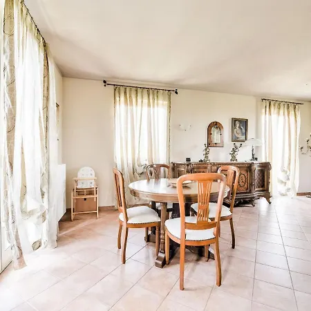 Quintessential Holiday In Carentino With Garden *