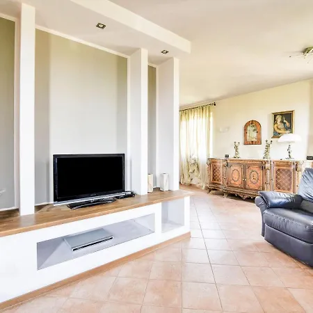 Quintessential Holiday In Carentino With Garden Oviglio