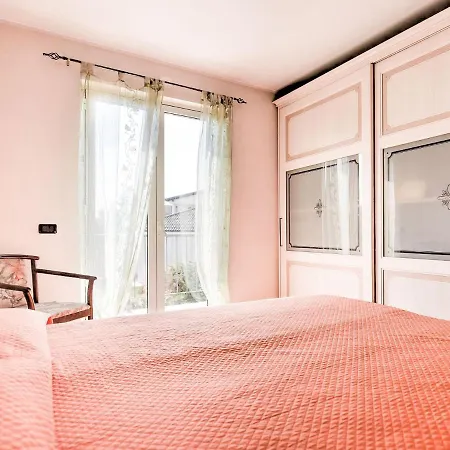 Quintessential Holiday In Carentino With Garden *
